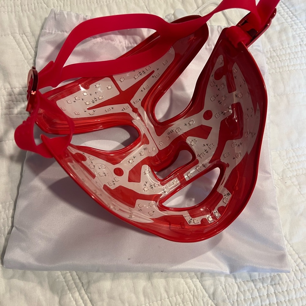 Dr. Dennis Gross Pink Special Edition LED Face Mask - Picture 3 of 4